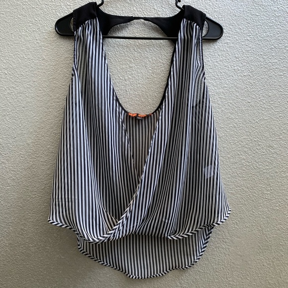 Love Tree Tops - Striped wrap top